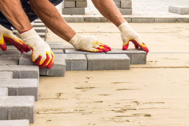Best Driveway Resurfacing Pavers  in Lakin, KS
